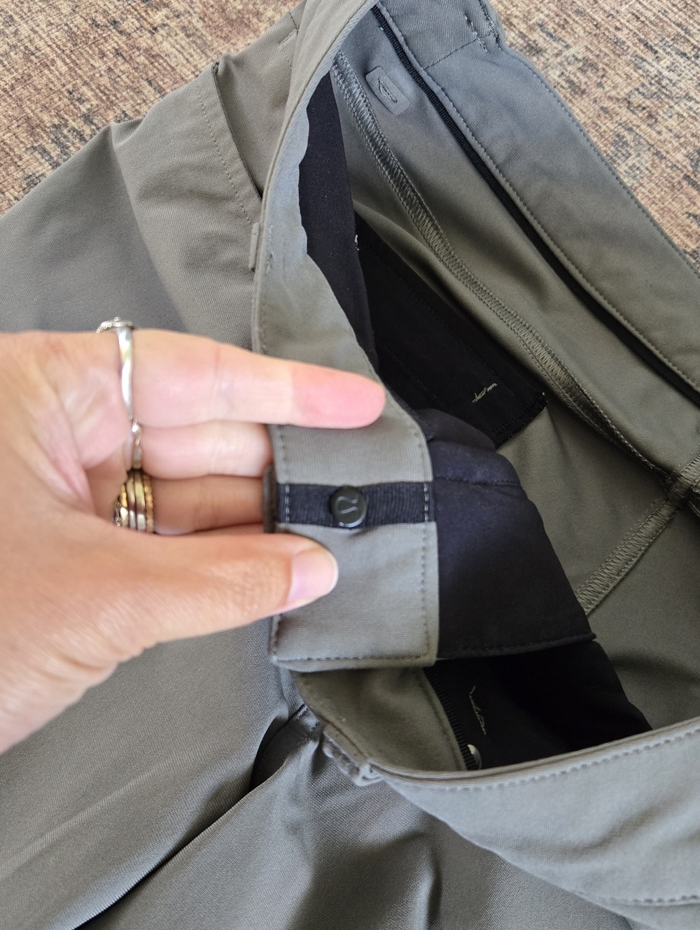 Lululemon ABC Pant Slim Men's Casual Pants Size 33/28" Inseam Warpstreme Gray - Picture 4 of 9
